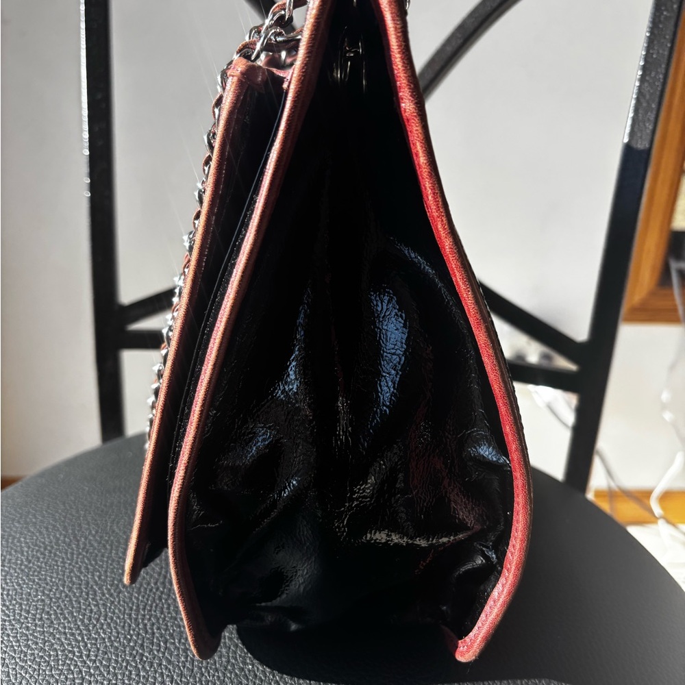 Pristine Chanel Black Quilted Patent Leather Chocolate Crossbody Shoulder Bag - Picture 5 of 16